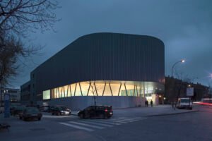 La Biblioteca Pública Municipal “Vallecas” refuerza su papel cultural en Villa de Vallecas (Casco Histórico), Vallecas