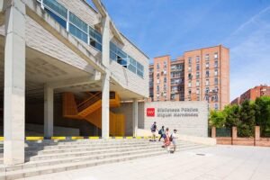 La Biblioteca Pública Miguel Hernández